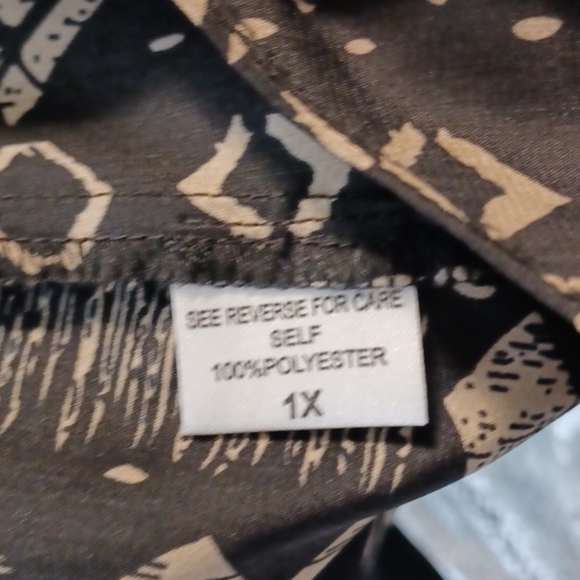 🎉 HOST PICK Bobeau Open Front Abstract Print Light Blazer - Picture 6 of 6